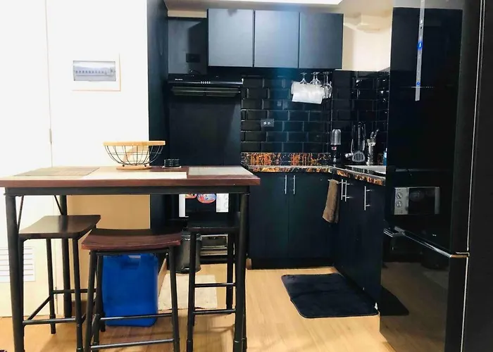 Apartment Stylish 1 Bedroom Near Bgc+airport!netflix+dsny+50mbps Manila