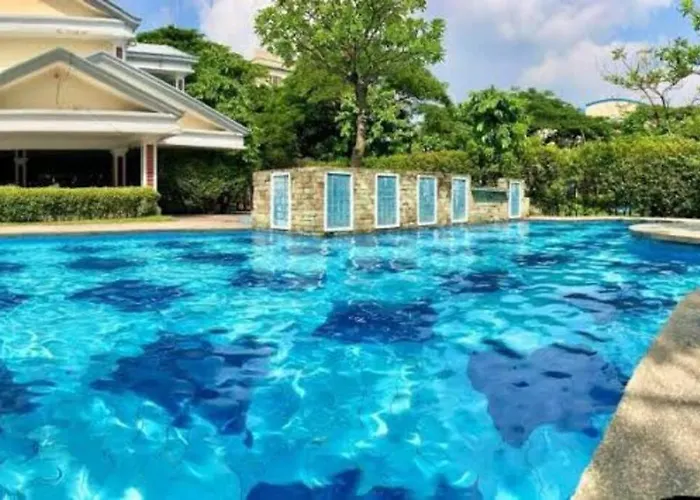Apartment Stylish 1 Bedroom Near Bgc+airport!netflix+dsny+50mbps